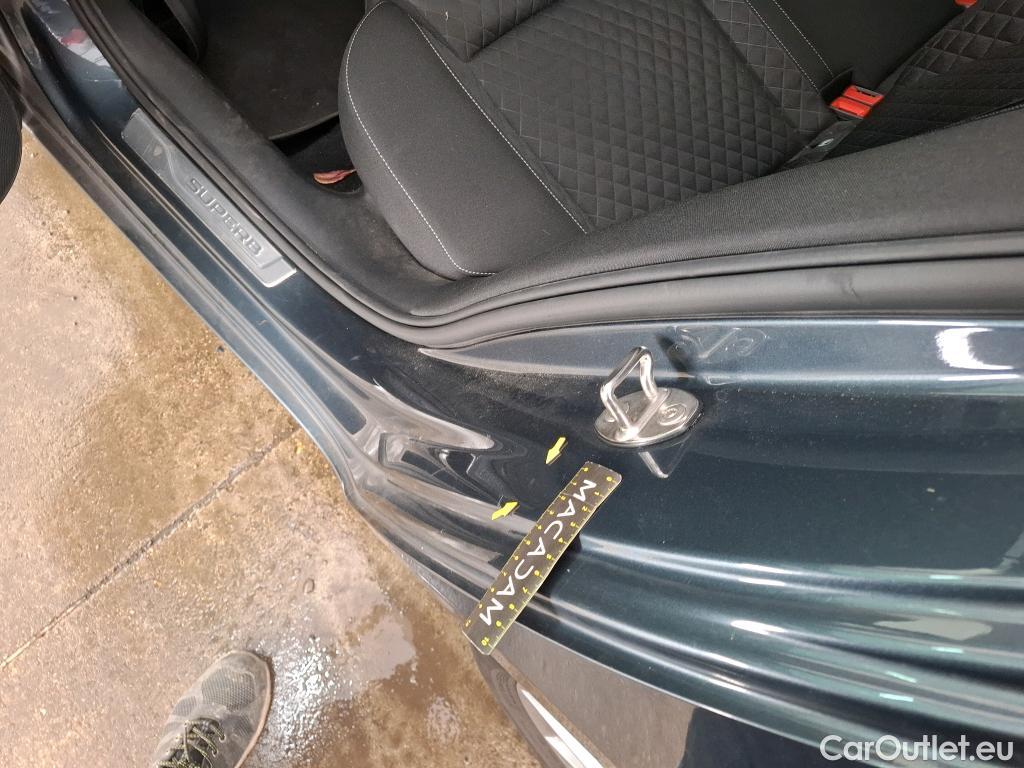  Skoda  Superb  Berline Business 2.0 TDI 120CV BVA7 E6d #19