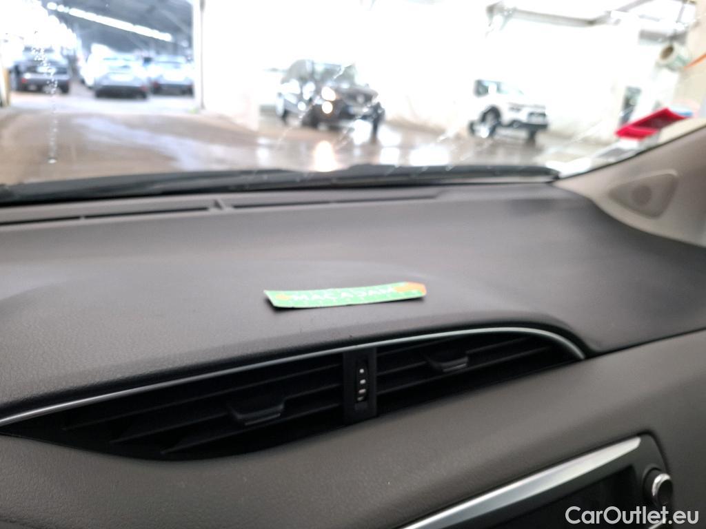  Toyota  Yaris TOYOTA  Hybride 5p Berline 1.5 VVT-I HYBRID France Business #6