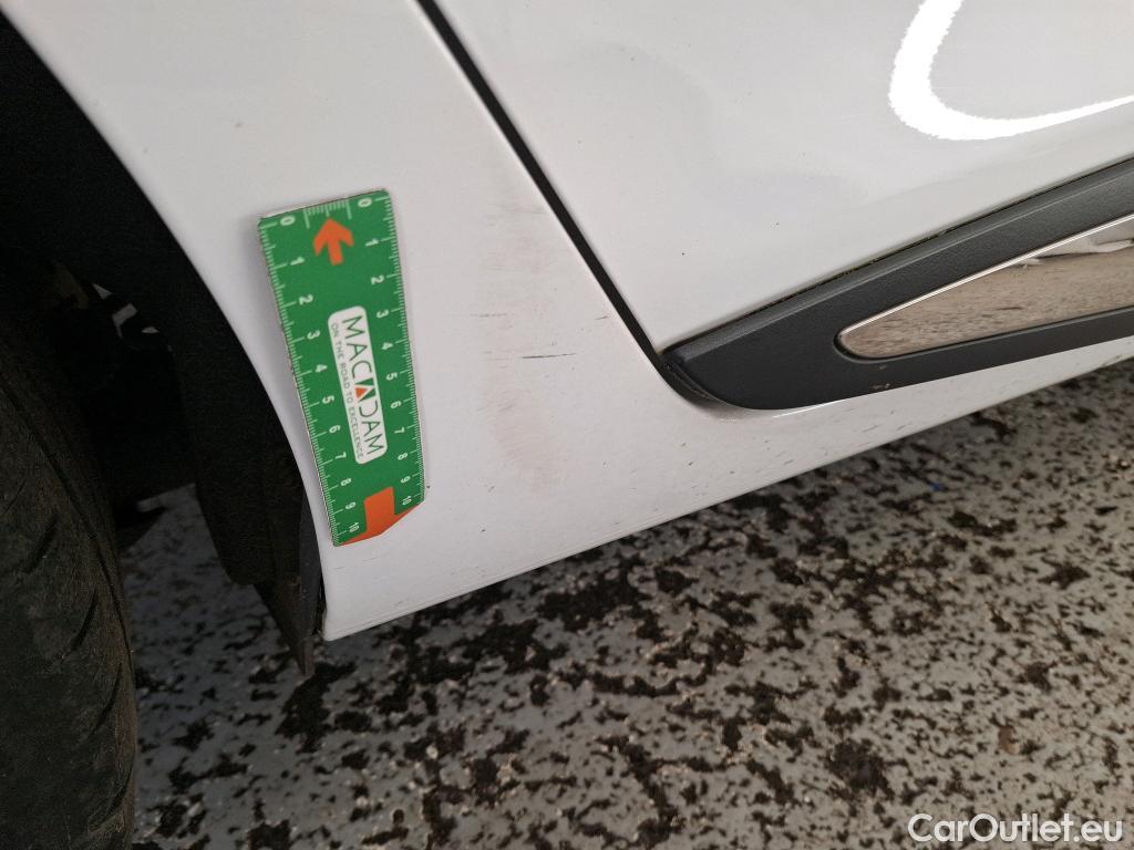  Renault  Clio  IV Business 0.9 TCe 90CV BVM5 E6 #17