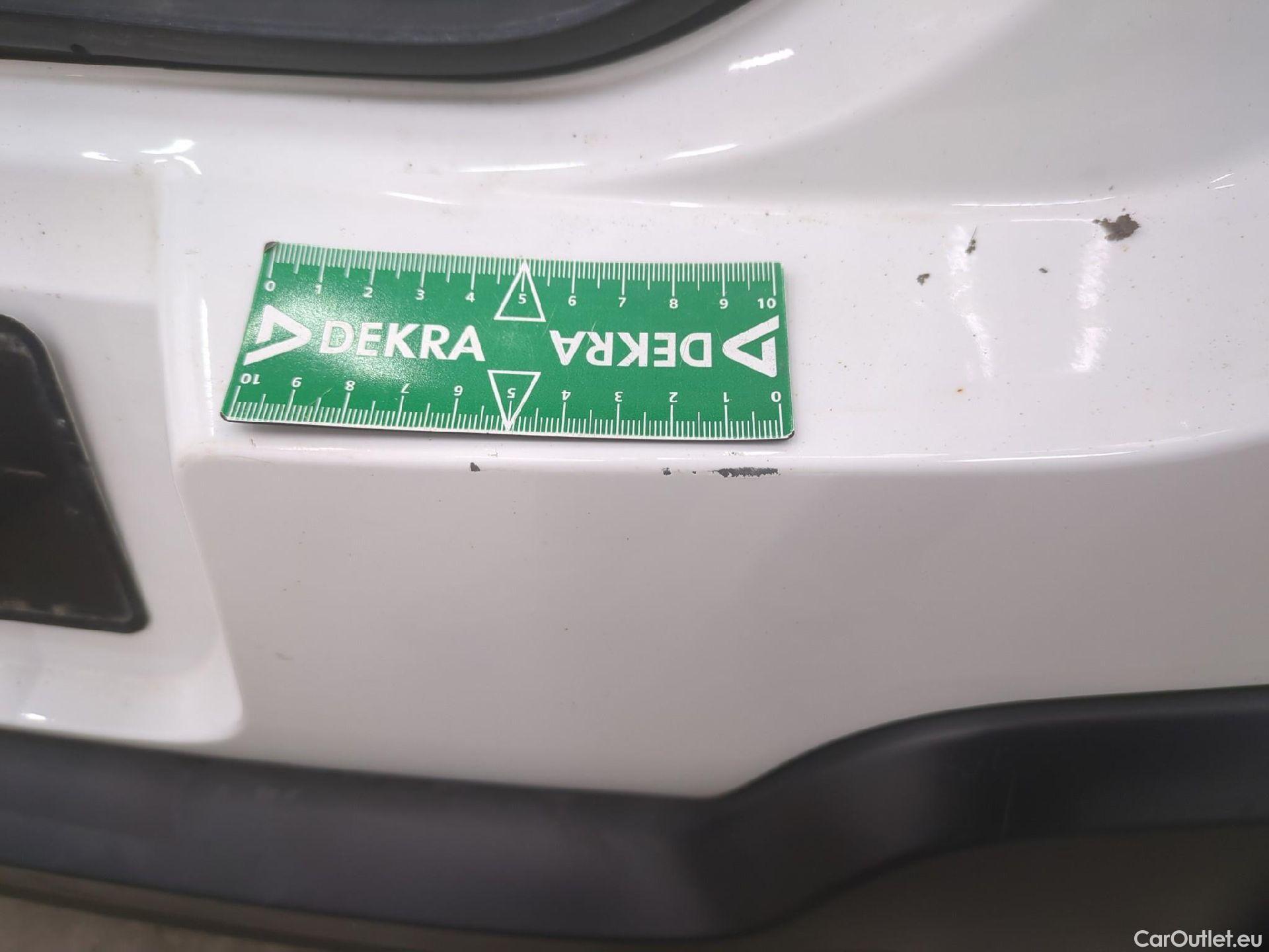  Citroen  C3  Société Feel 1.5 BlueHDI 100CV BVM6 E6dT #16