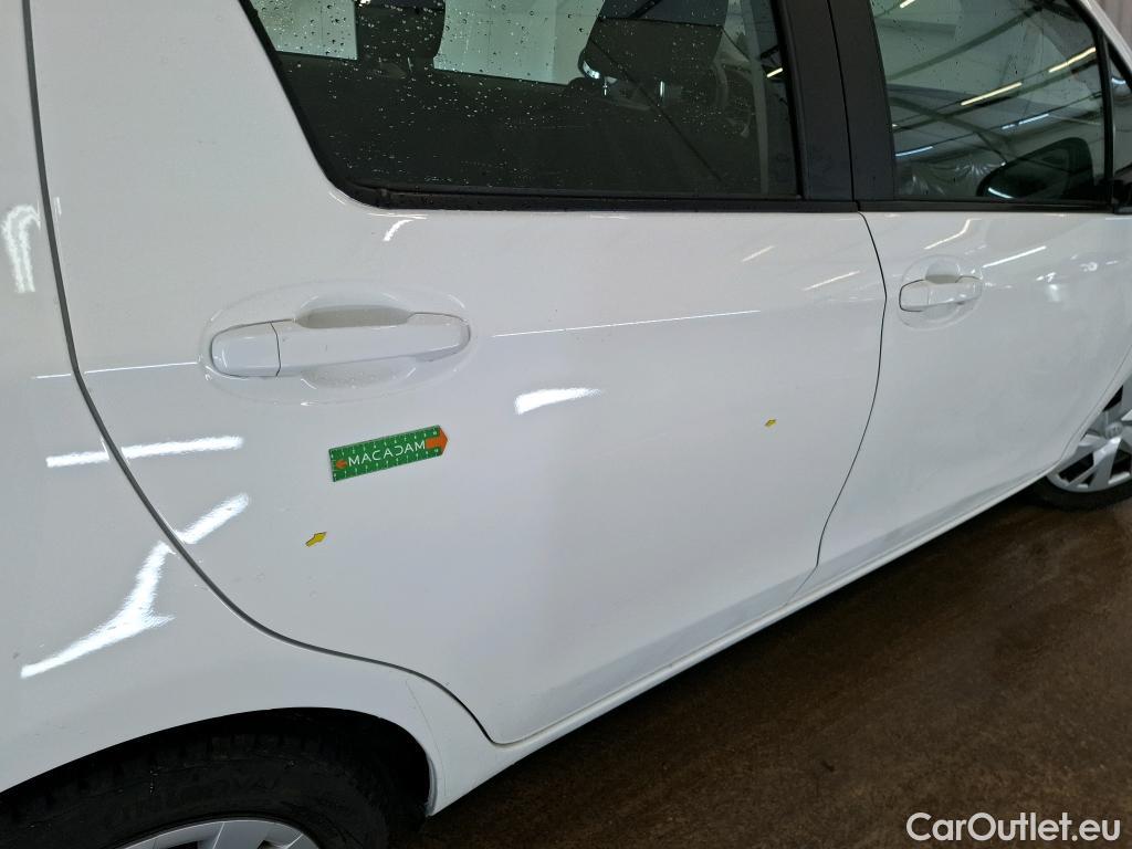  Toyota  Yaris TOYOTA  Hybride 5p Berline 1.5 VVT-I HYBRID France Business #2