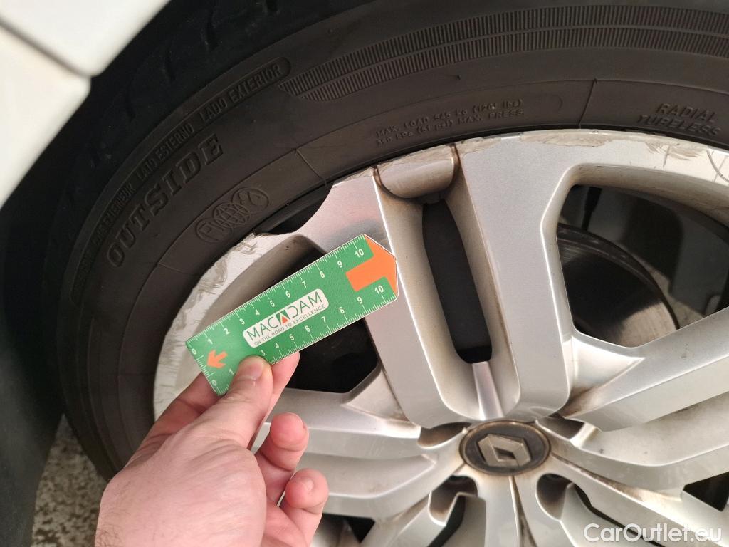  Renault  Clio  IV Business 0.9 TCe 90CV BVM5 E6 #13