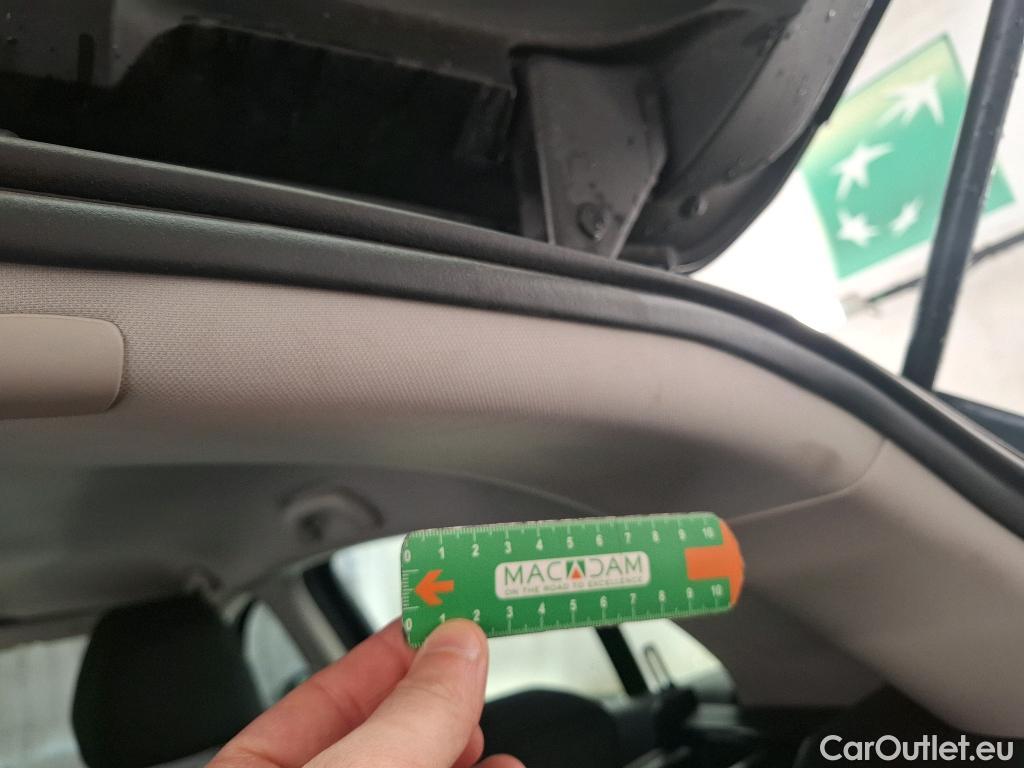  Renault  Megane  IV Berline 5pt. Business 1.5 dCi 115CV BVA7 E6d #33