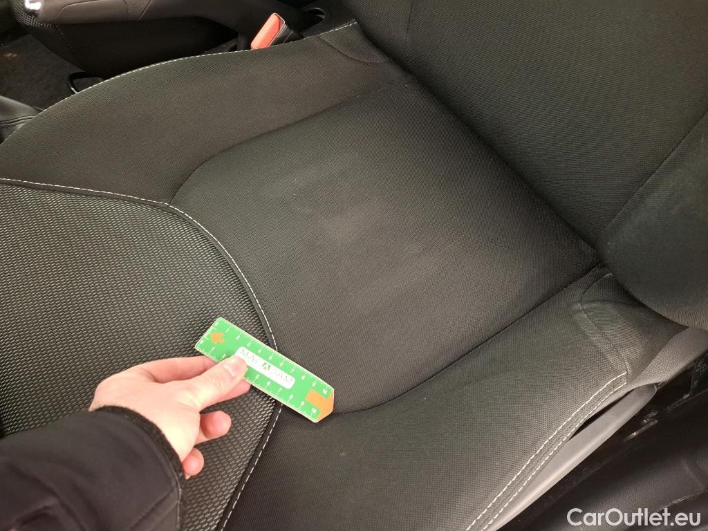  Renault  Clio  IV Business 0.9 TCe 90CV BVM5 E6 #9