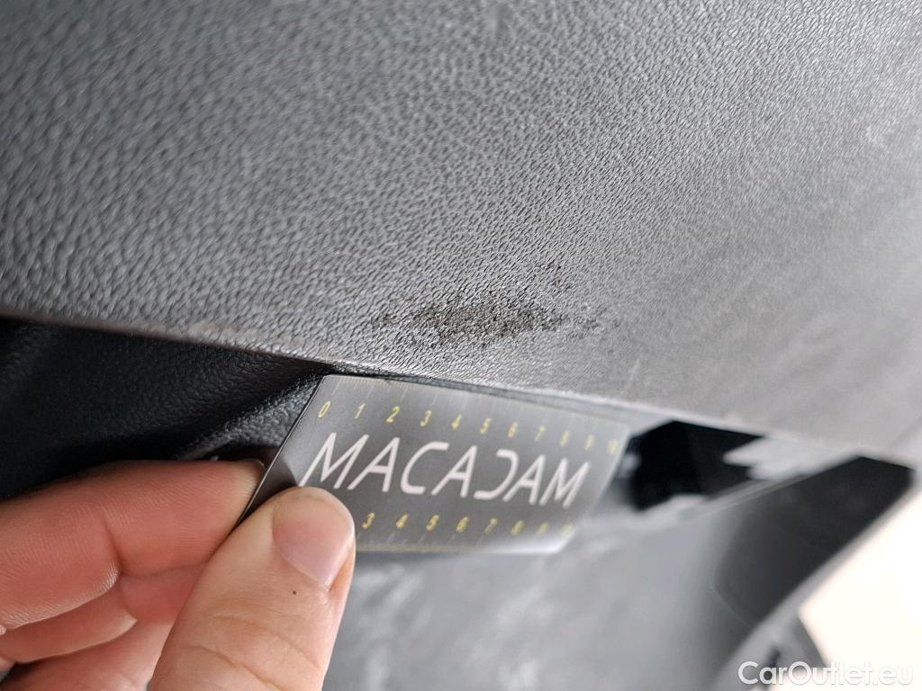  Volkswagen  Golf  VOLKSWAGEN / 2020 / 5P / Berline 1.0 eTSI OPF 110 DSG7 Life Business #16