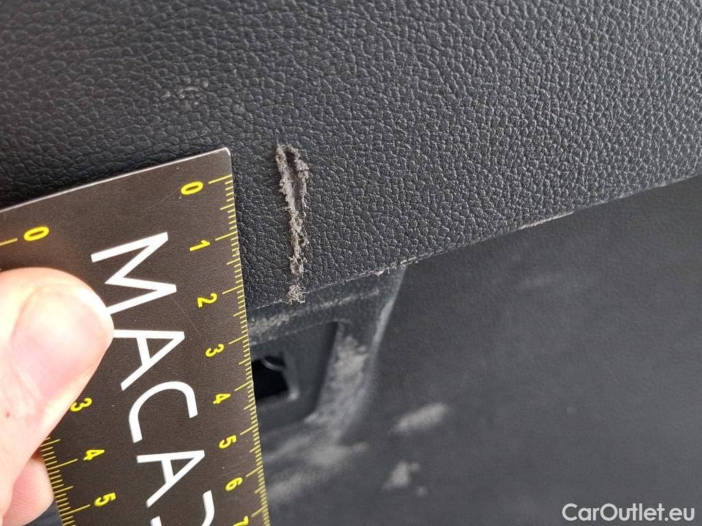  Volkswagen  Golf  VOLKSWAGEN / 2020 / 5P / Berline 1.0 eTSI OPF 110 DSG7 Life Business #13