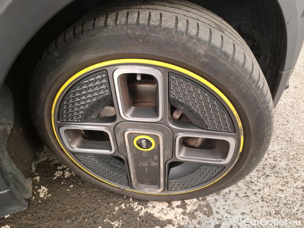  Mini  Cooper MINI Mini / 2014 / 3P / Berline  SE Finition Yours 184 ch BVA #14