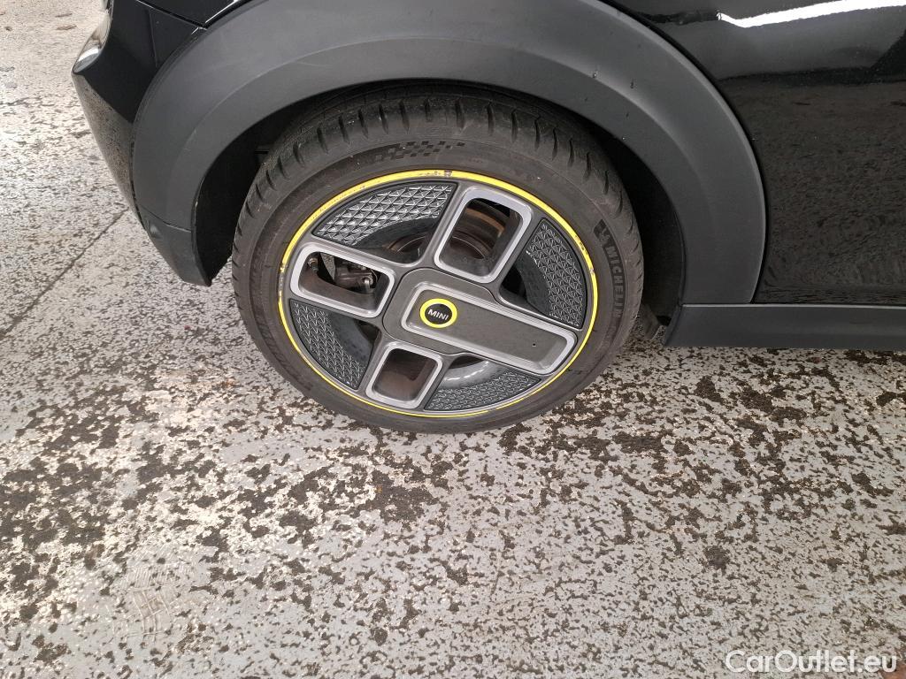  Mini  Cooper MINI Mini / 2014 / 3P / Berline  SE Finition Yours 184 ch BVA #21