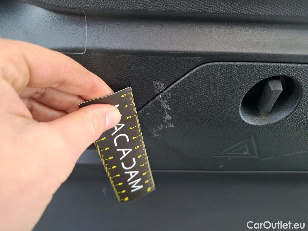  Peugeot  2008  Allure Business 1.2 PureTech 130CV BVA8 E6d #19