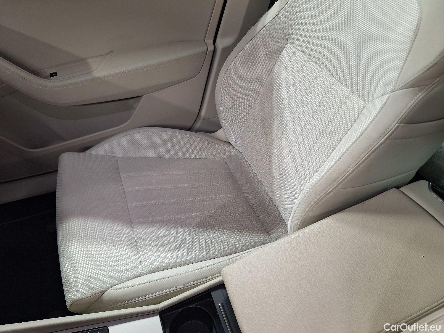  Skoda  Superb Skoda,  Combi FL'19, Skoda  Combi 1.4 TSI iV 160kW DSG6 Style 5d #32