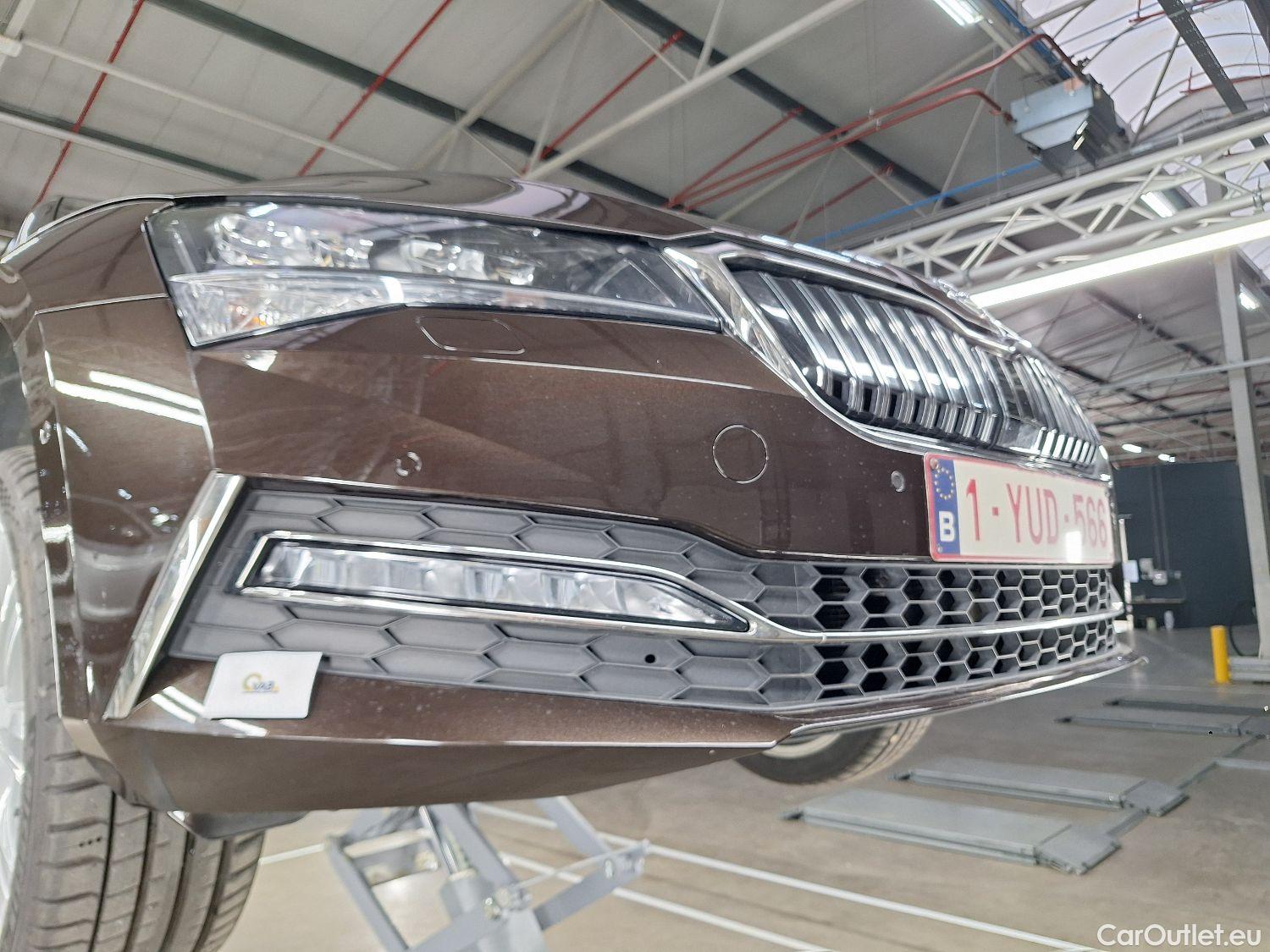  Skoda  Superb Skoda,  Combi FL'19, Skoda  Combi 1.4 TSI iV 160kW DSG6 Style 5d #3