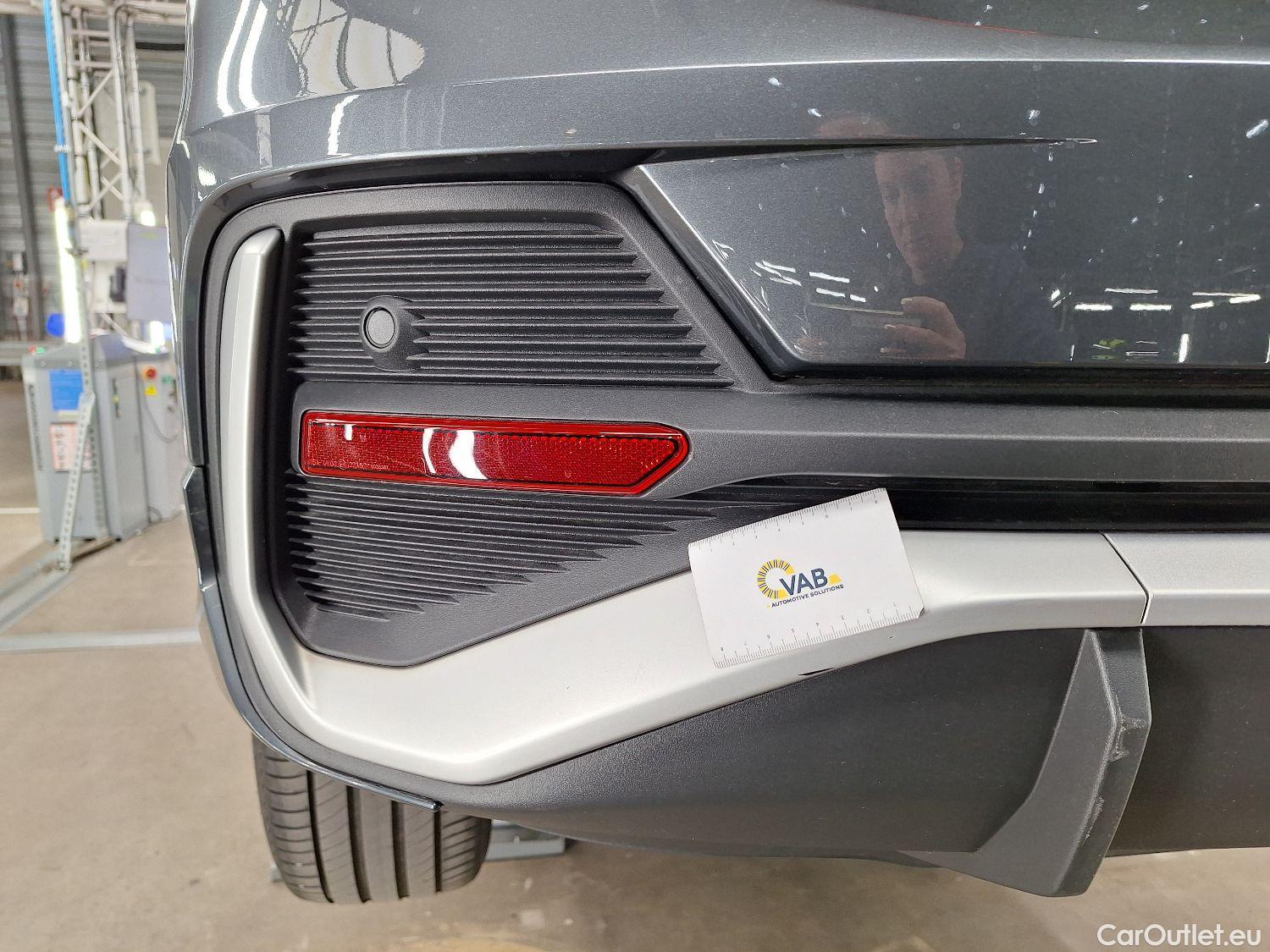  Audi  Q3 Audi,  SB '19 PHEV, Audi  Sportback 45 TFSI e S tronic S Line 5d #41