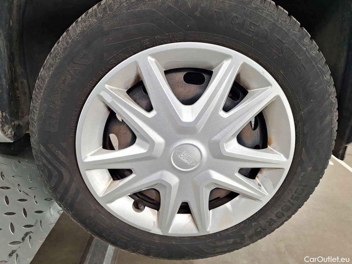  Ford  Fiesta Ford,  '17, Ford  1.1i 52kW Business Class 5d #3