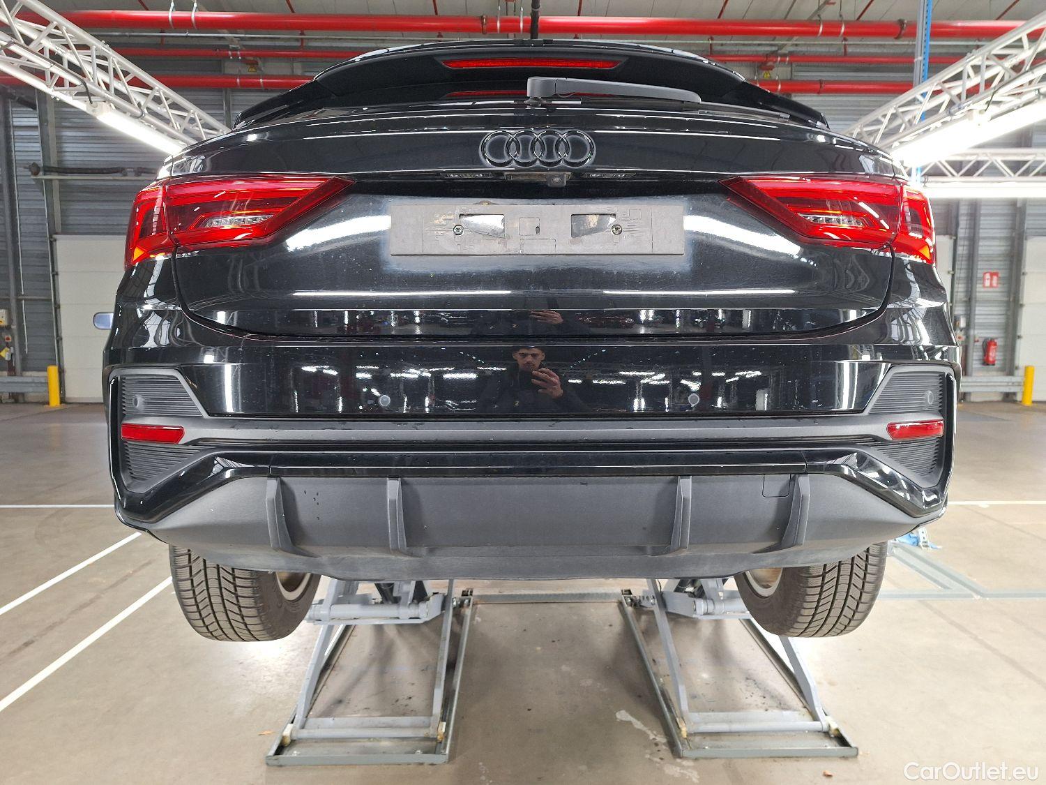  Audi  Q3 Audi,  SB '19 PHEV, Audi  Sportback 45 TFSI e S tronic S Line 5d #9