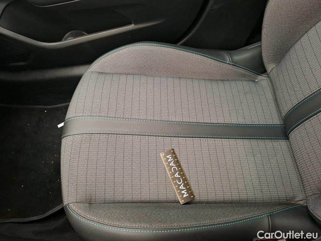  Peugeot  208  Allure Business 1.2 PureTech 100CV BVM6 E6d #19