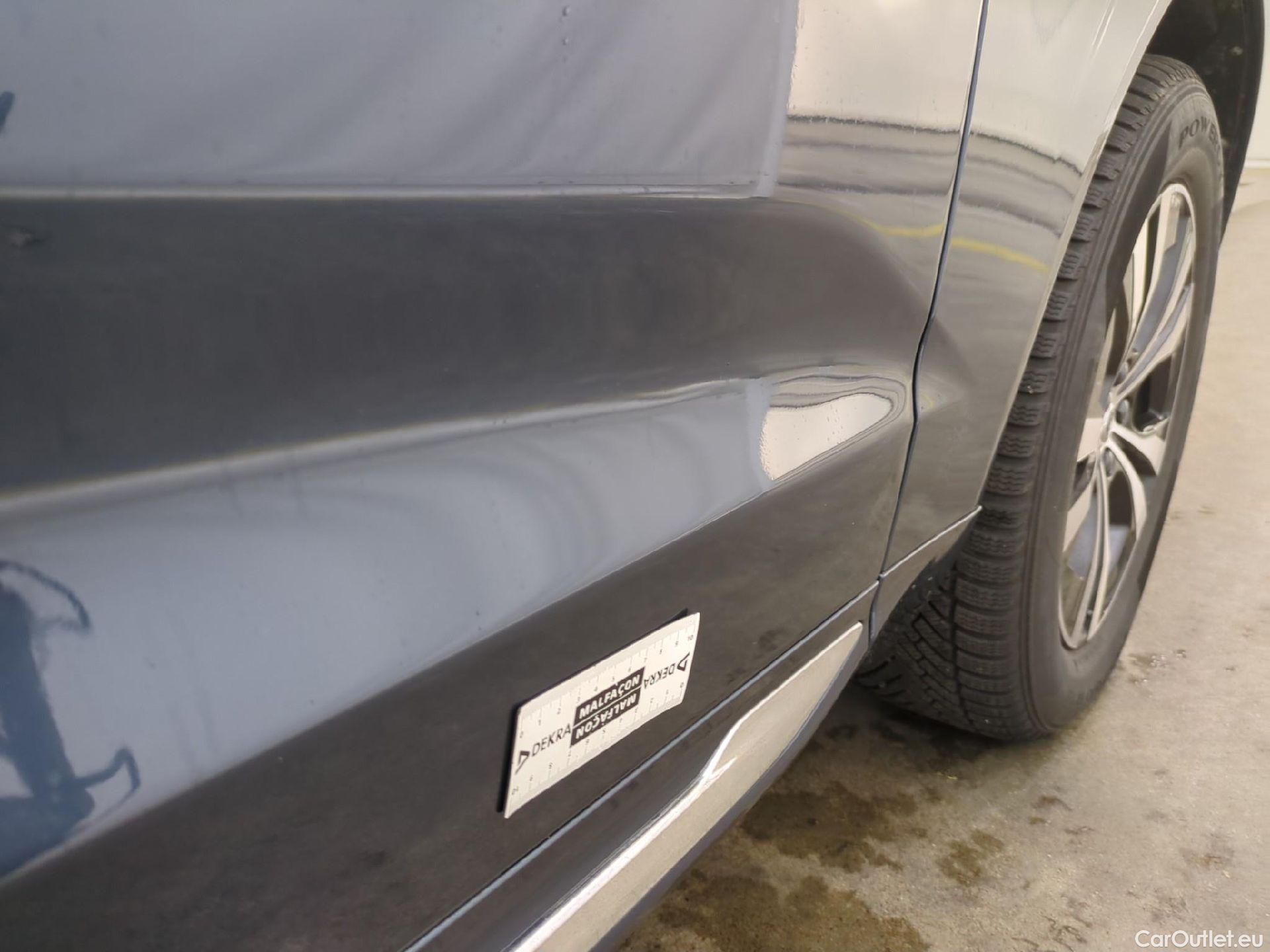  Volvo  XC60 VOLVO  / 2021 / 5P / SUV Recharge T6 350 Geartronic 8 Start #23