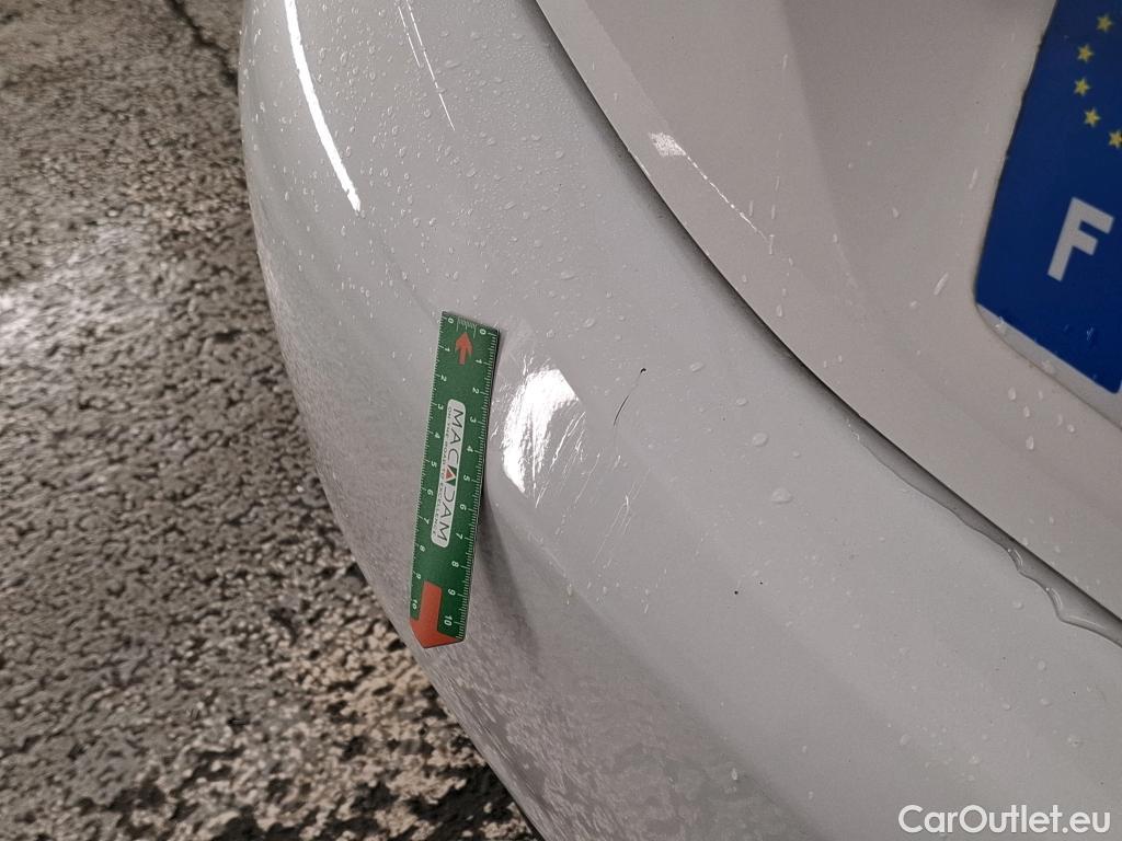  Peugeot  208  Allure Business 1.2 PureTech 110CV BVM6 E6dT #4