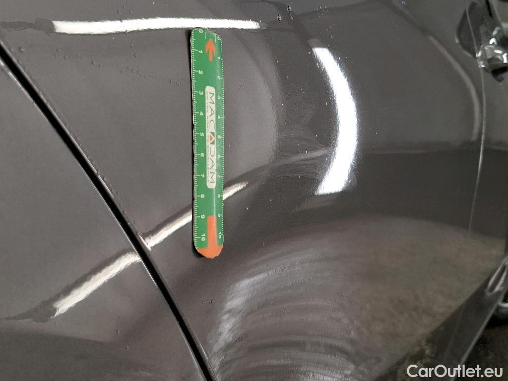  Mercedes  A-Klasse MERCEDES-BENZ Classe A Compact / 2018 / 5P / Berline A 250 e Business Line 8G-DCT #3