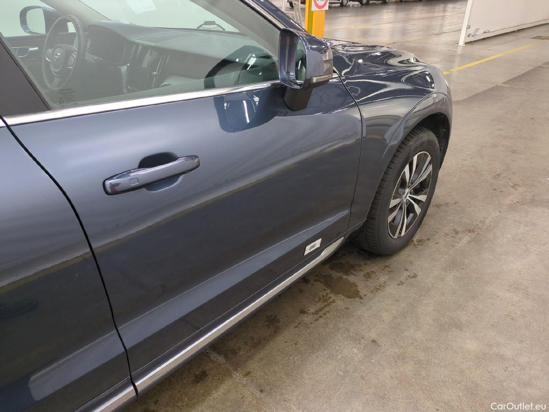  Volvo  XC60 VOLVO  / 2021 / 5P / SUV Recharge T6 350 Geartronic 8 Start #22