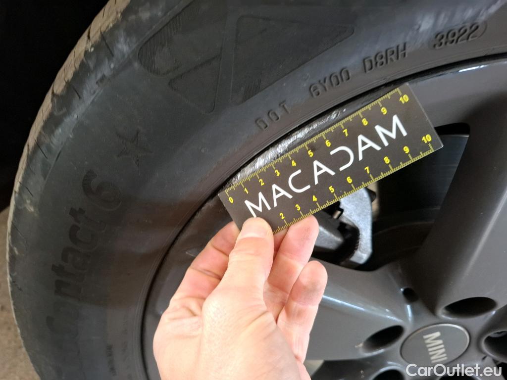  Mini  Countryman MINI  / 2020 / 5P / Crossover Cooper SE ALL4 Essential 125+95ch BVA6 #29