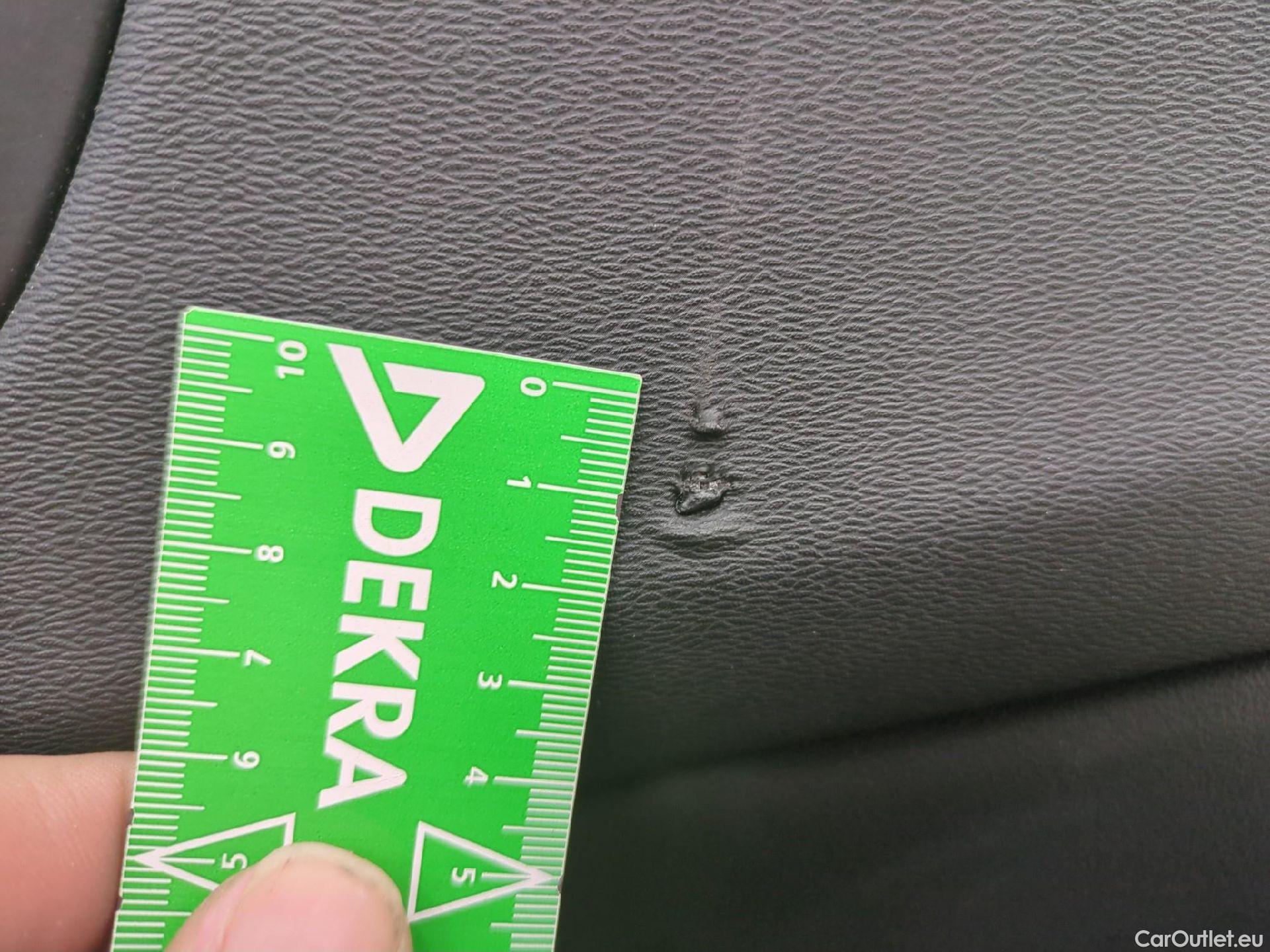  Volvo  XC60 VOLVO  / 2021 / 5P / SUV Recharge T6 350 Geartronic 8 Start #26