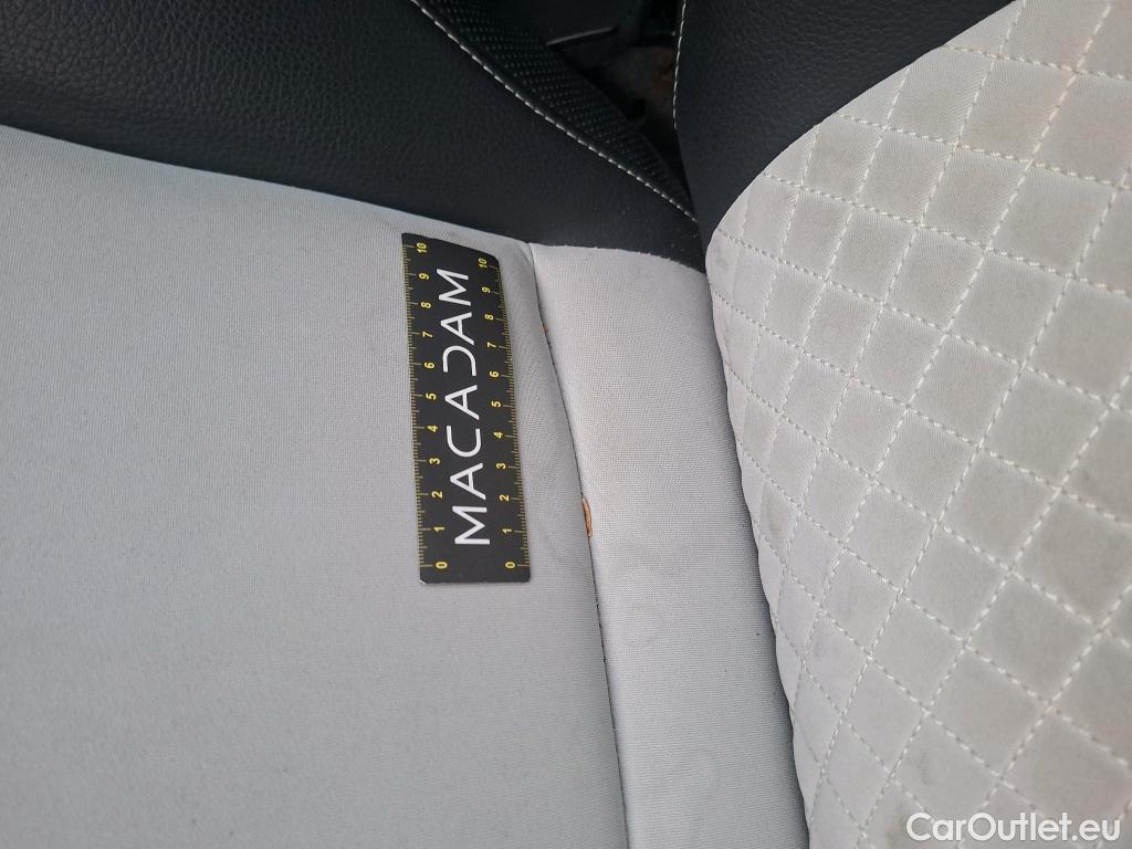  Fiat  500 FIAT   2015 3P Berline Hybrid 1.0 BSG 70 ch Dolcevita #8