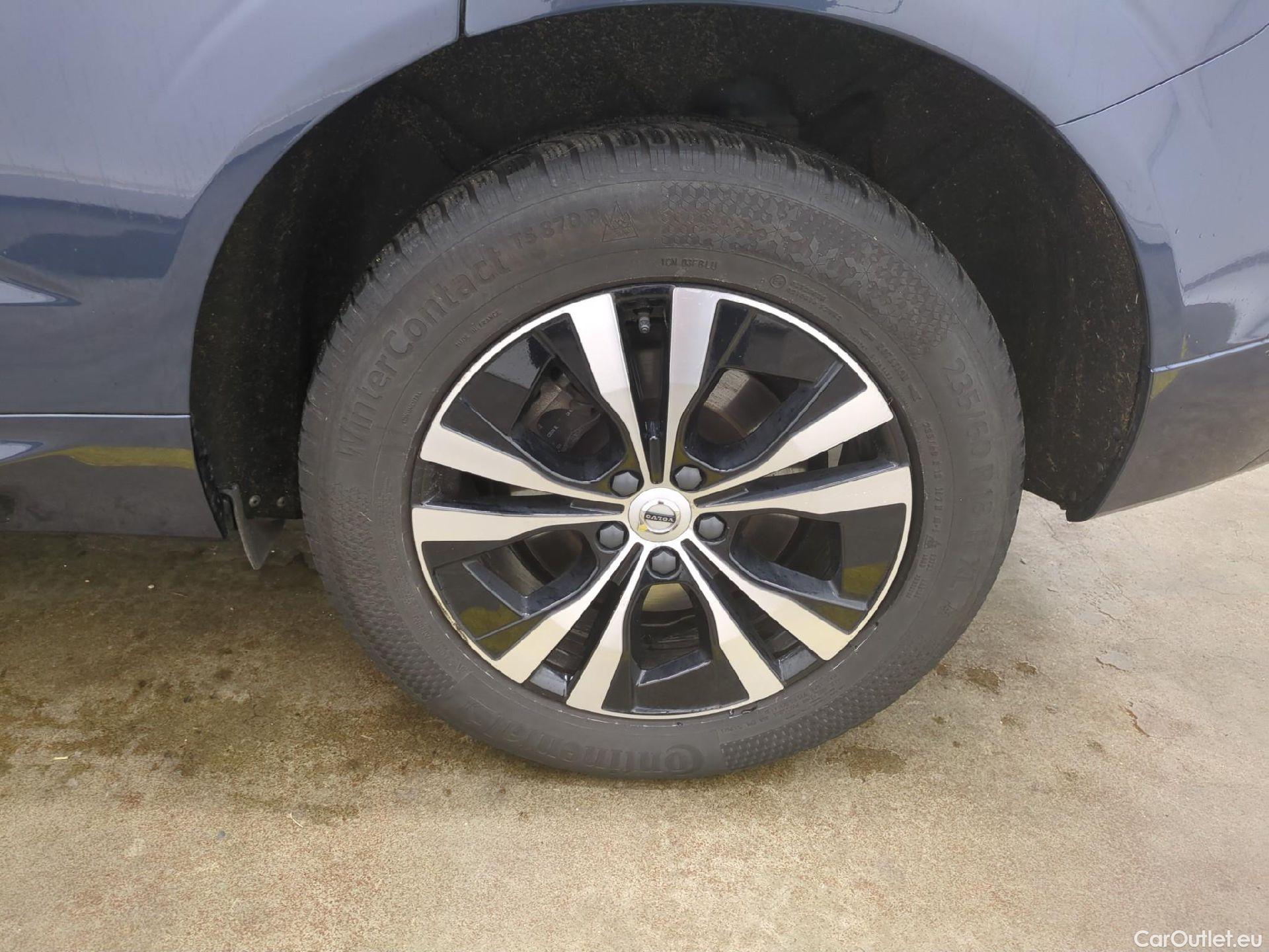  Volvo  XC60 VOLVO  / 2021 / 5P / SUV Recharge T6 350 Geartronic 8 Start #5