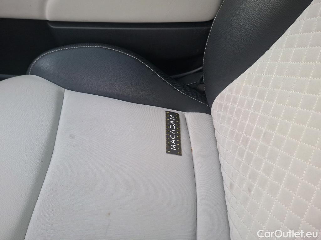  Fiat  500 FIAT   2015 3P Berline Hybrid 1.0 BSG 70 ch Dolcevita #7