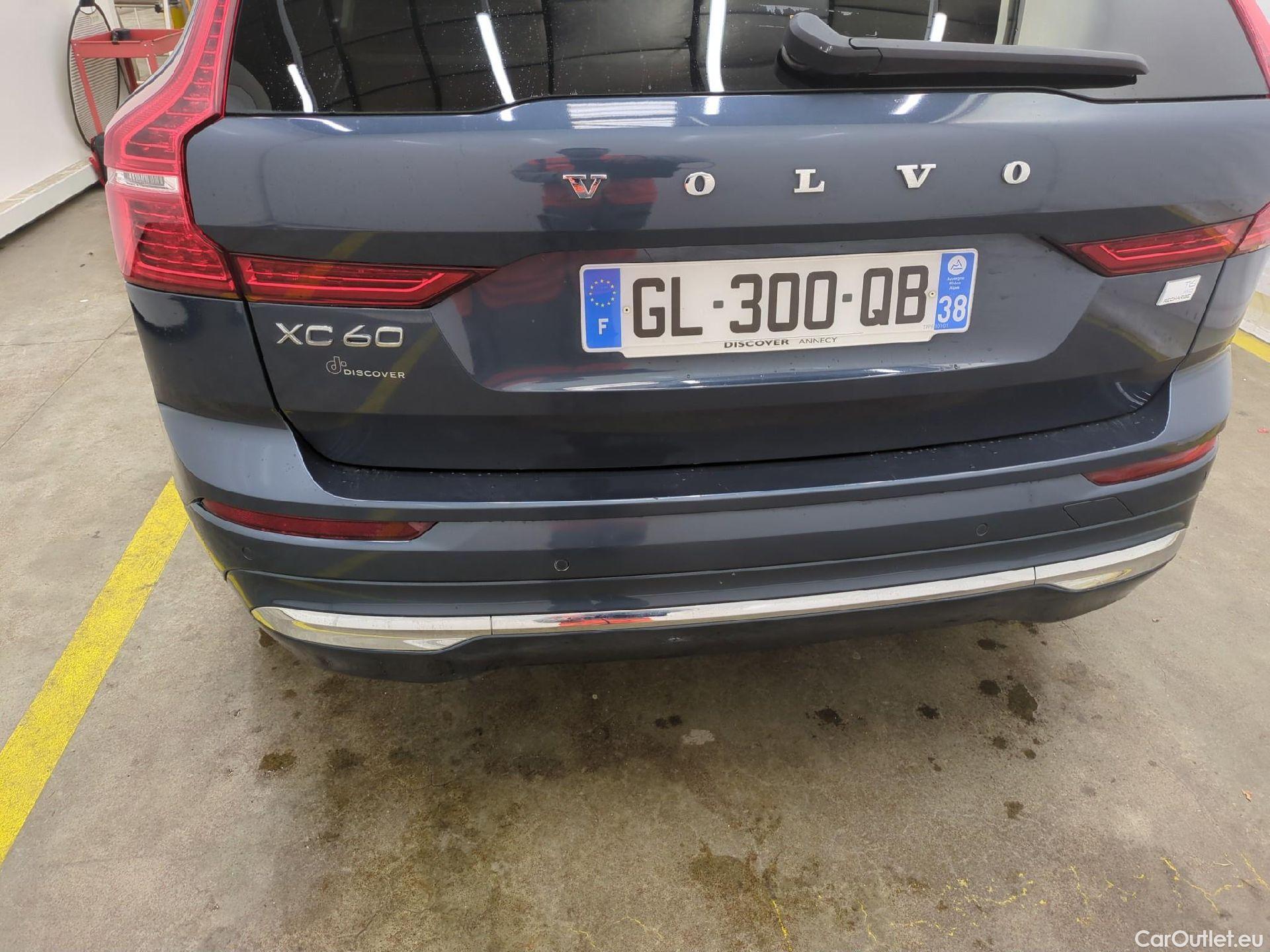  Volvo  XC60 VOLVO  / 2021 / 5P / SUV Recharge T6 350 Geartronic 8 Start #16