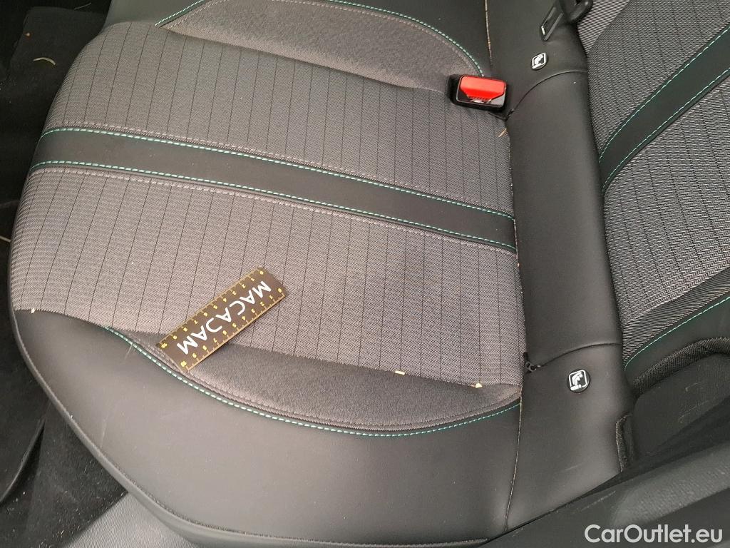  Peugeot  208  Allure Business 1.2 PureTech 100CV BVM6 E6d #21