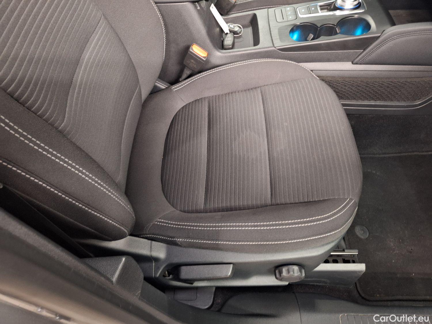  Ford  Kuga Ford,  '19, Ford  1.5 EcoBlue 88kW Aut. Titanium 5d #34