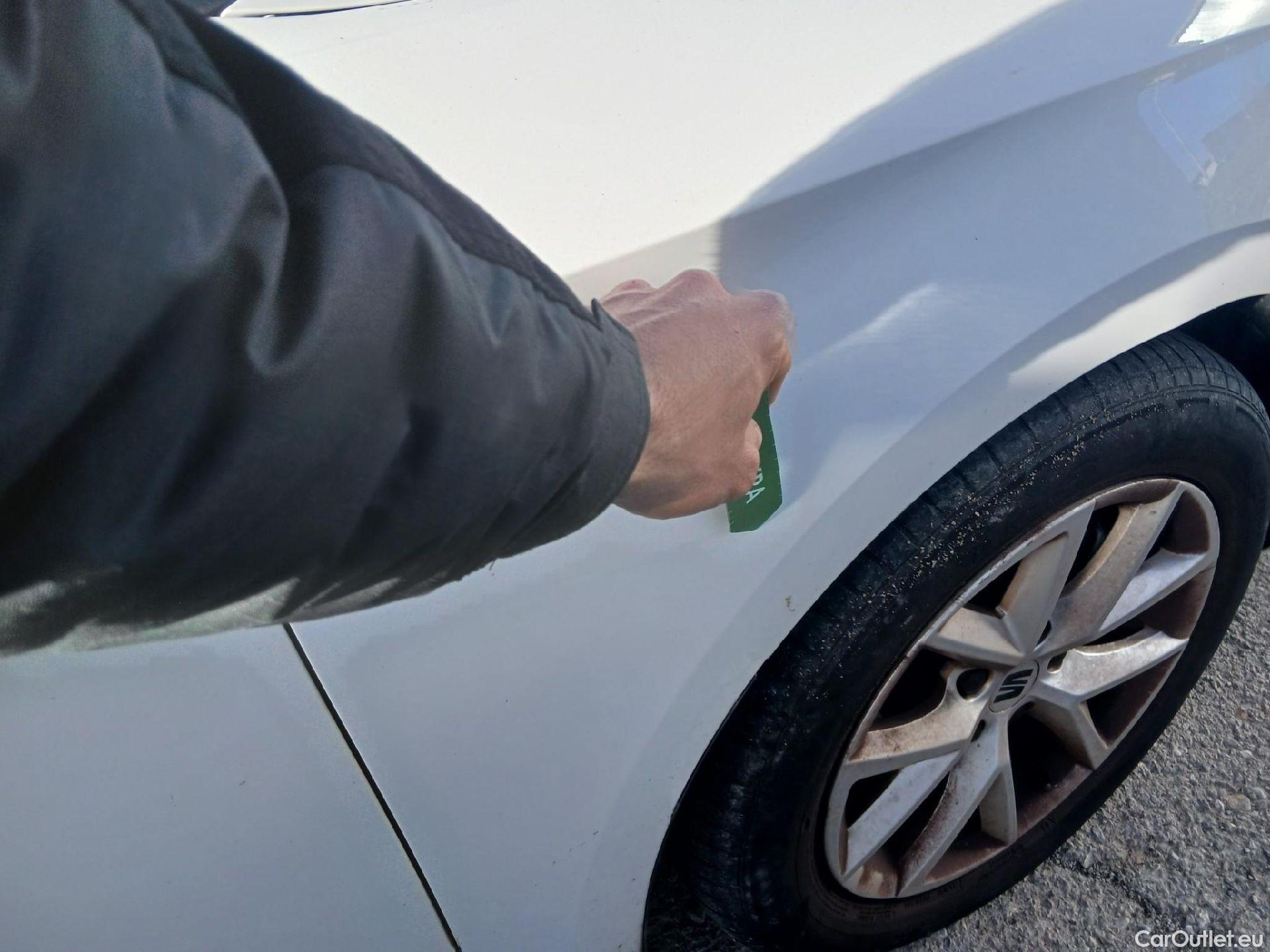  Land Rover  Discovery SEAT Nuevo León / 2020 / 5P / berlina con portón 2.0 TDI 85kW S&S Style Go (AC3) #24