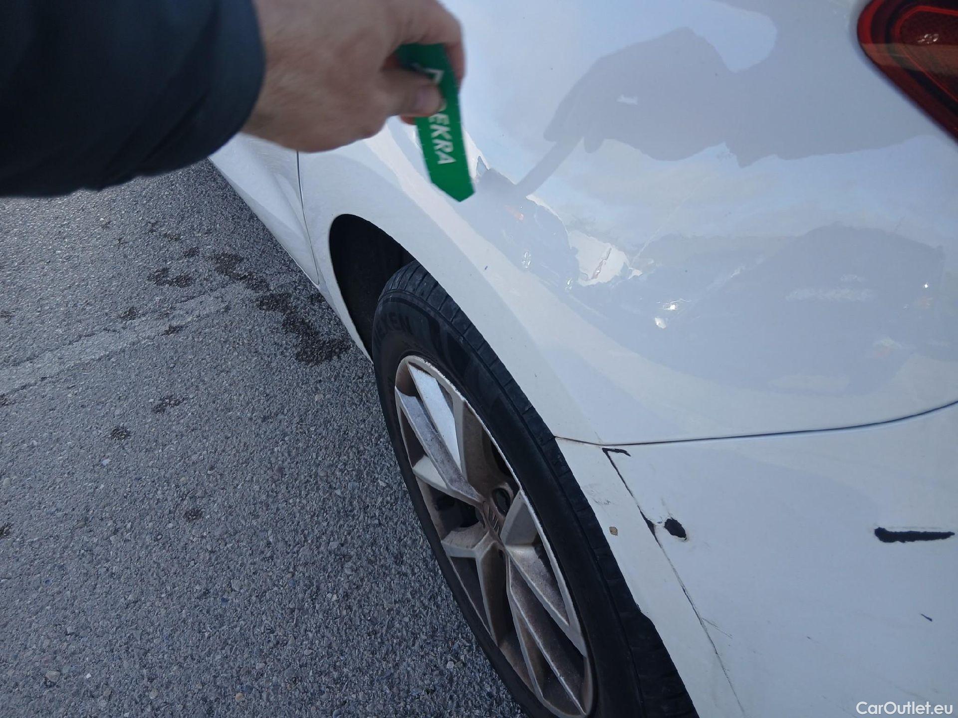  Land Rover  Discovery SEAT Nuevo León / 2020 / 5P / berlina con portón 2.0 TDI 85kW S&S Style Go (AC3) #8