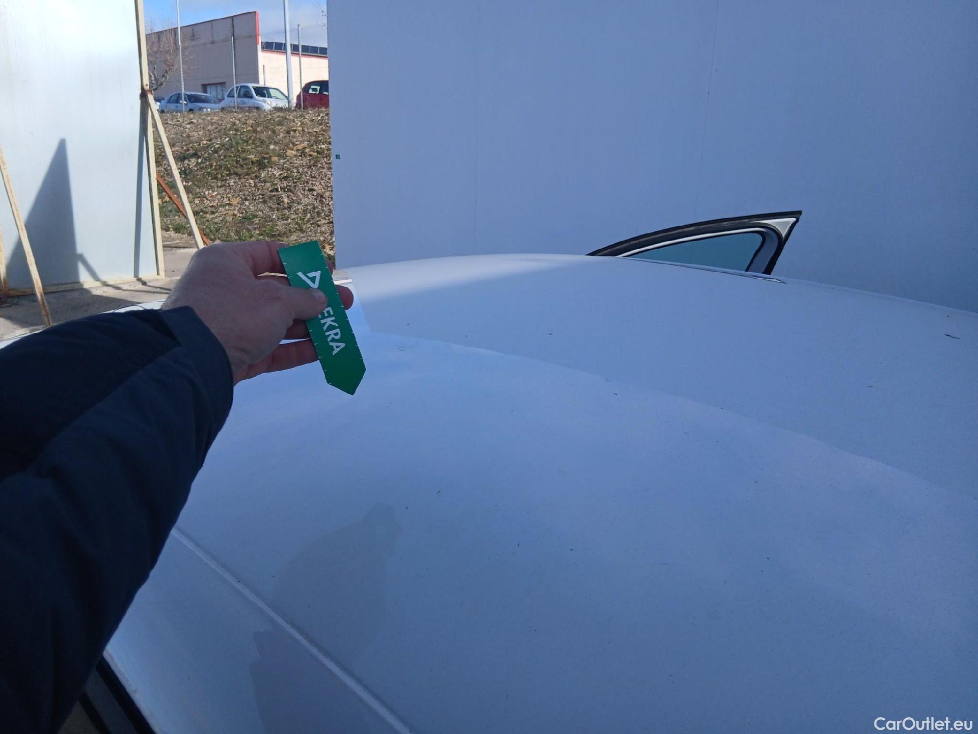  Land Rover  Discovery SEAT Nuevo León / 2020 / 5P / berlina con portón 2.0 TDI 85kW S&S Style Go (AC3) #27