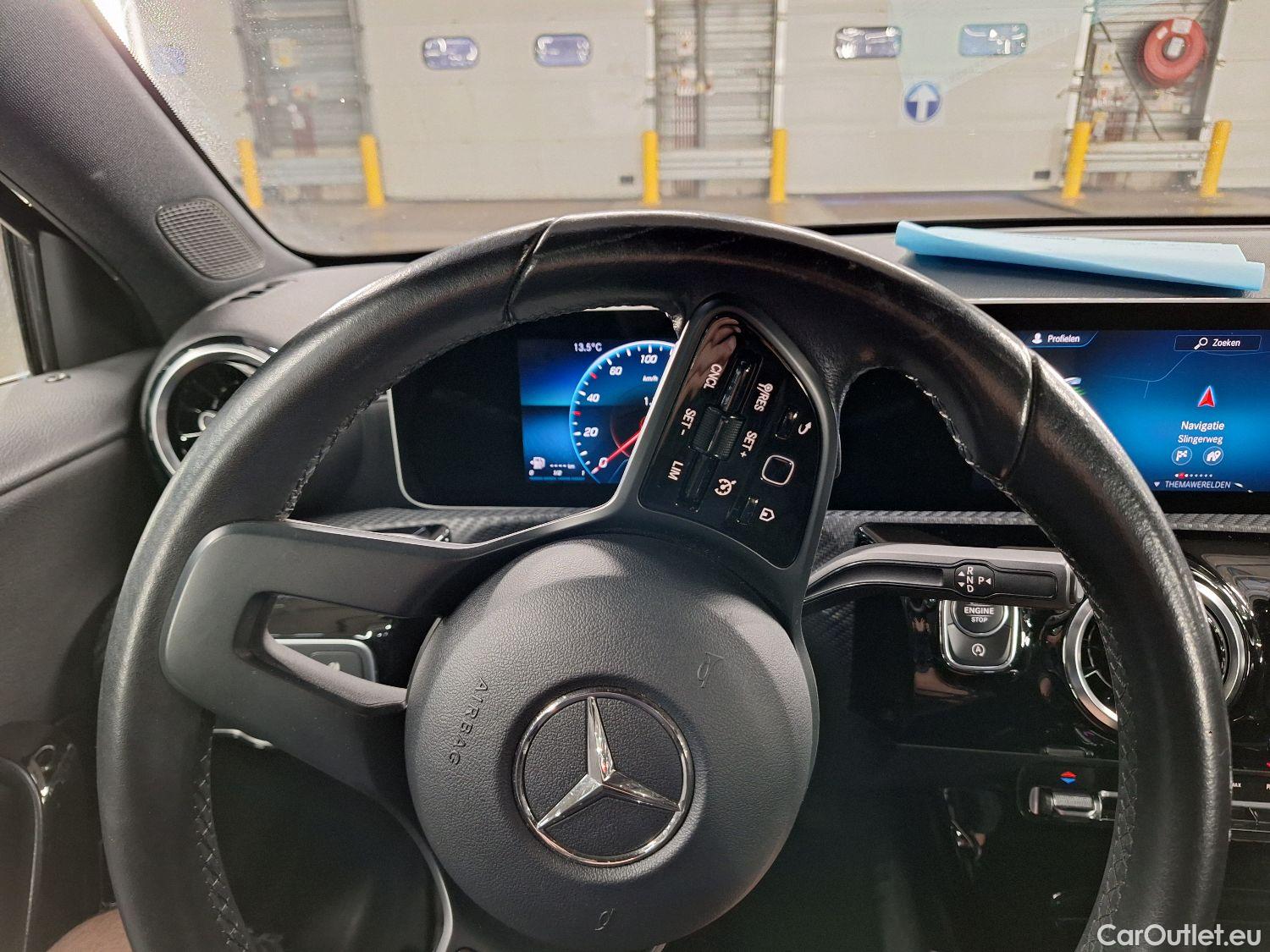  Mercedes  A-Klasse Mercedes, A-Class Berline '18, Mercedes-Benz  Limousine A 180 d DCT Busin #54