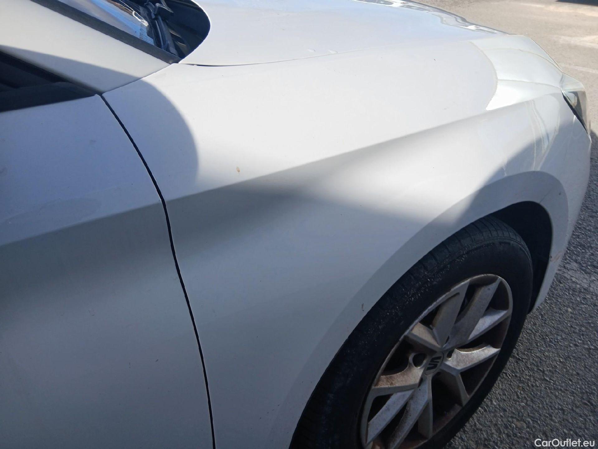  Land Rover  Discovery SEAT Nuevo León / 2020 / 5P / berlina con portón 2.0 TDI 85kW S&S Style Go (AC3) #23