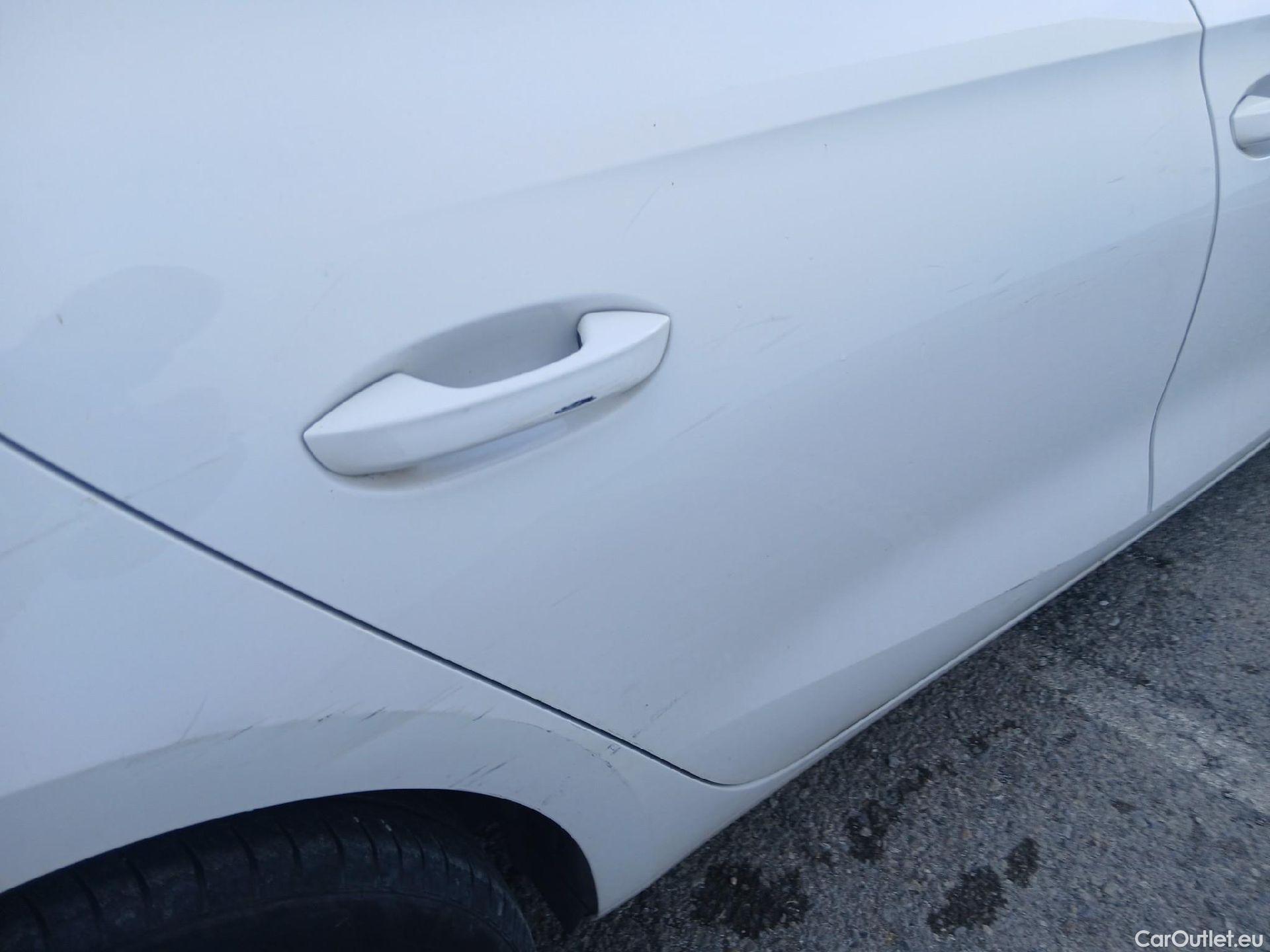  Land Rover  Discovery SEAT Nuevo León / 2020 / 5P / berlina con portón 2.0 TDI 85kW S&S Style Go (AC3) #15