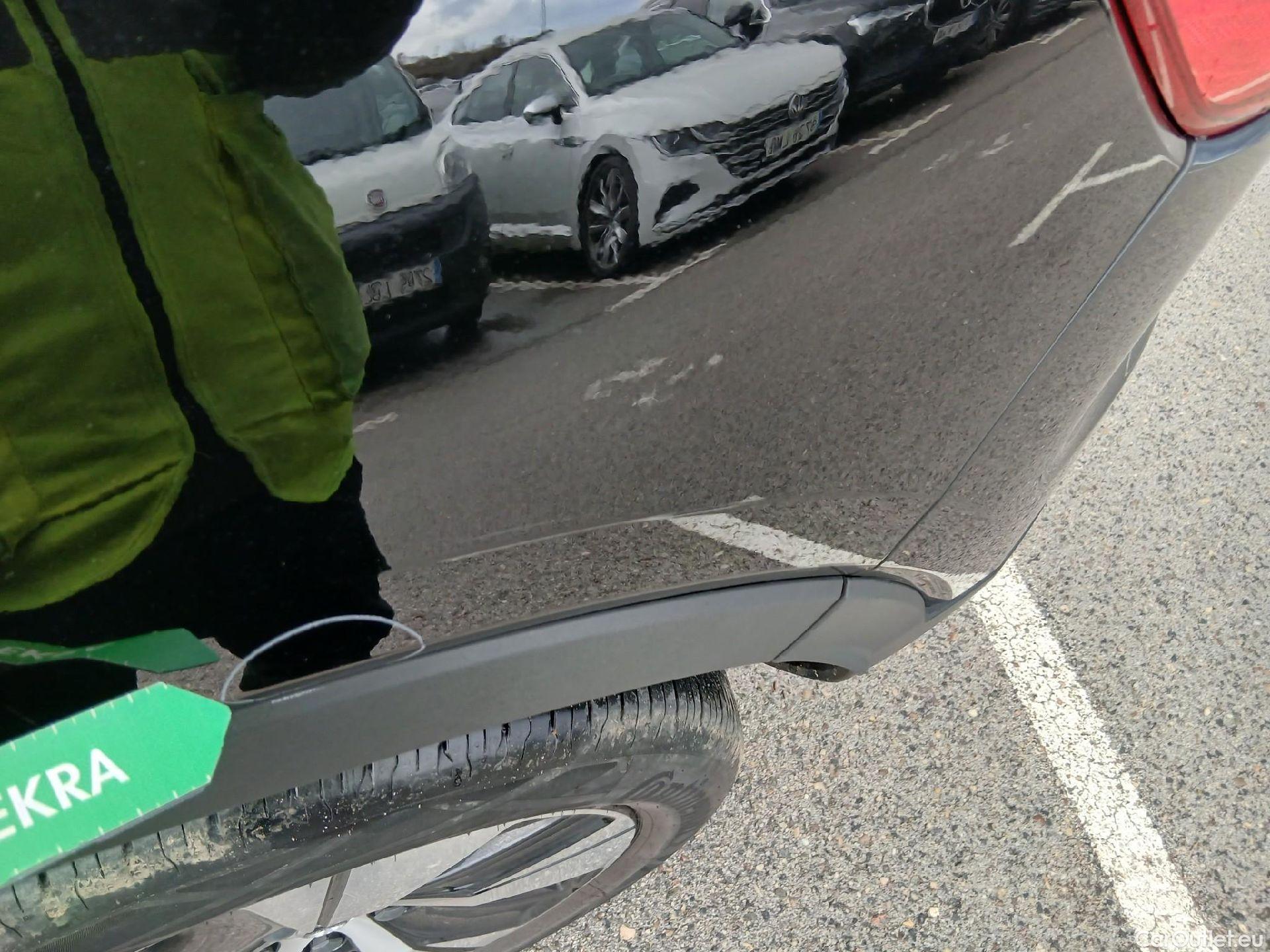  Volvo  XC 40 VOLVO XC40 / 2017 / 5P / todoterreno 1.5 T3 Momentum Pro #19