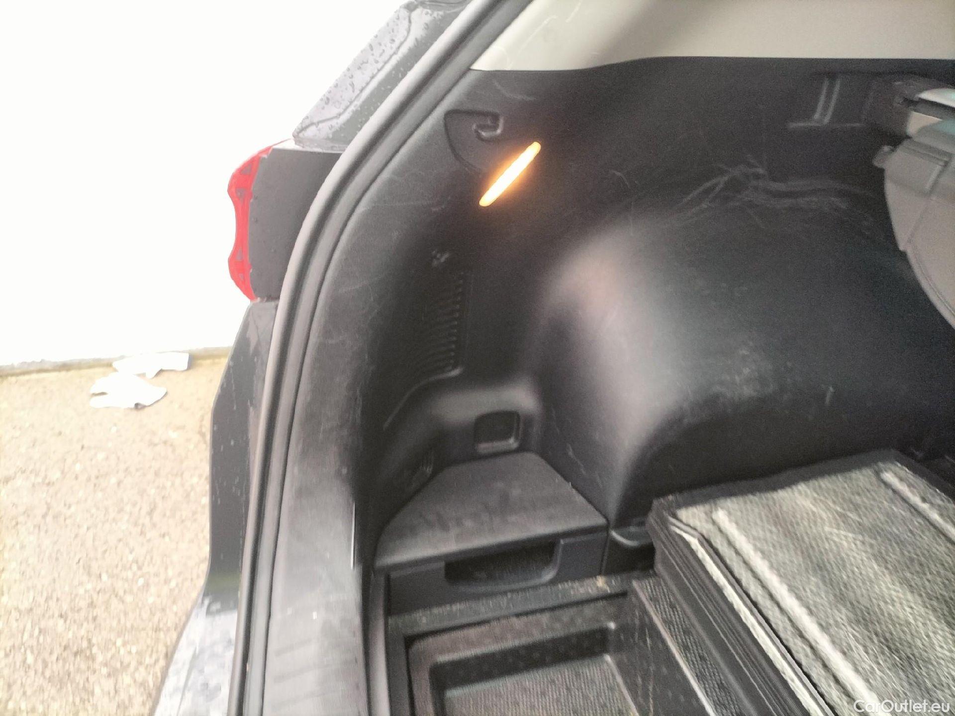  KIA  Sportage KIA  1.6MHEV Drive 100kW(136CV) 4x2(Crist Tintados) #17