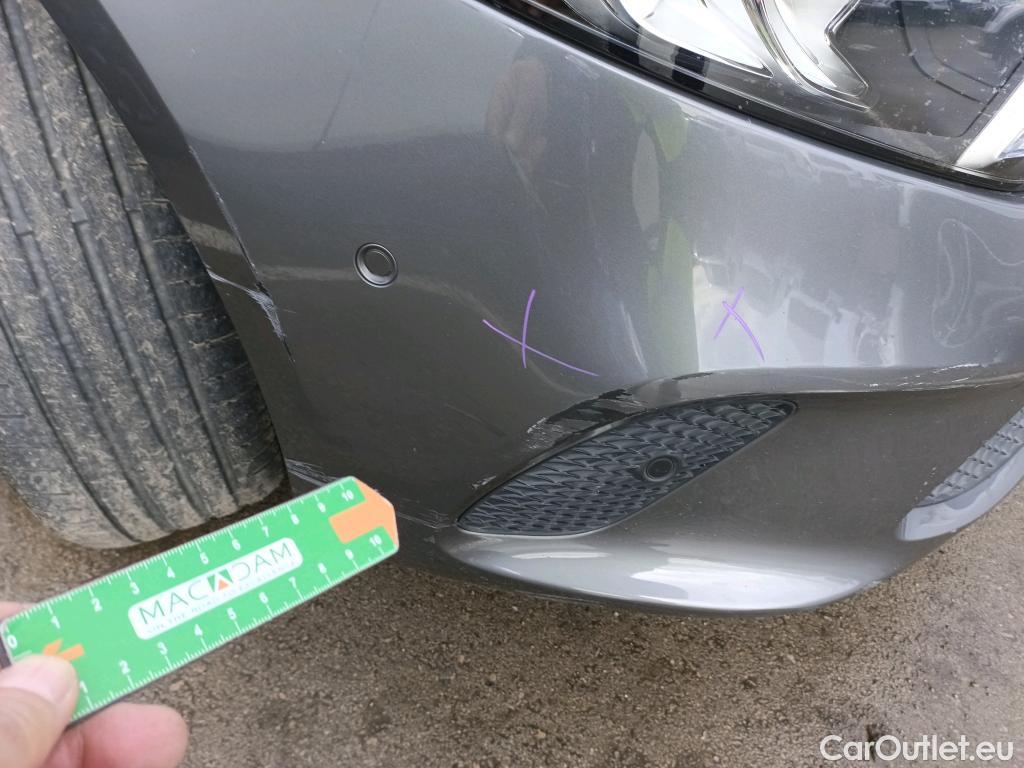  Mercedes  A-Klasse MERCEDES-BENZ Clase A / 2018 / 4P / sedán Sedán A 250 e #34