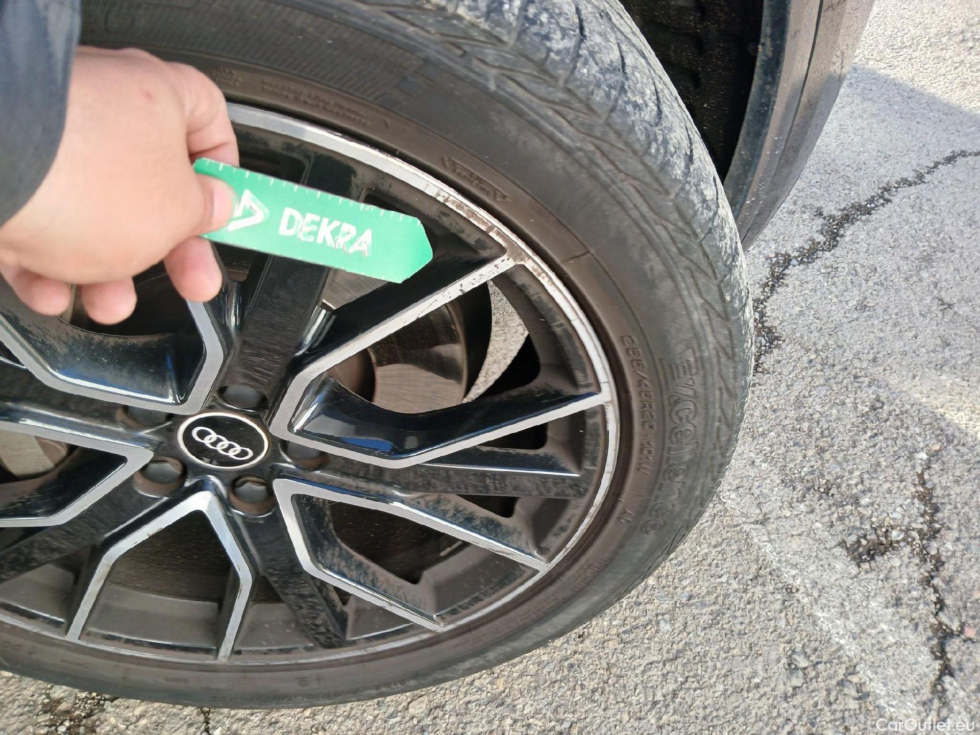  Audi  Q5 AUDI  SPORTBACK / 2020 / 5P / todoterreno Black Line 55 TFSI e quattro-ultra #48