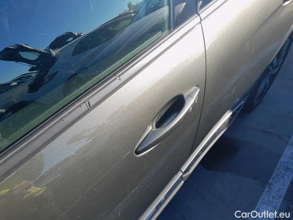  Peugeot  3008 PEUGEOT  Hybrid / 2016 / 5P / todoterreno 225 e-EAT8 Allure #19