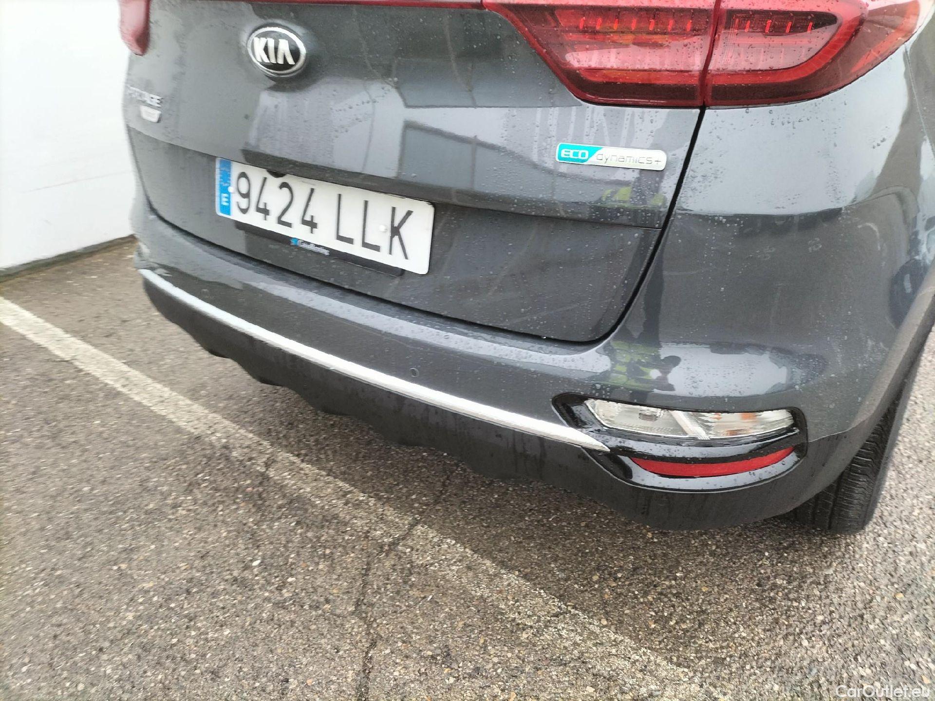  KIA  Sportage KIA  1.6MHEV Drive 100kW(136CV) 4x2(Crist Tintados) #14