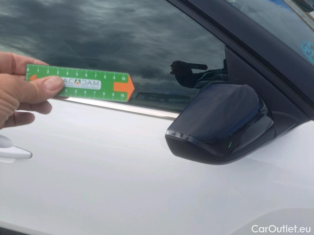  Citroen  C4 CITROEN  / 2020 / 5P / berlina con portón BlueHdi 130 S&S EAT8 Shine #45