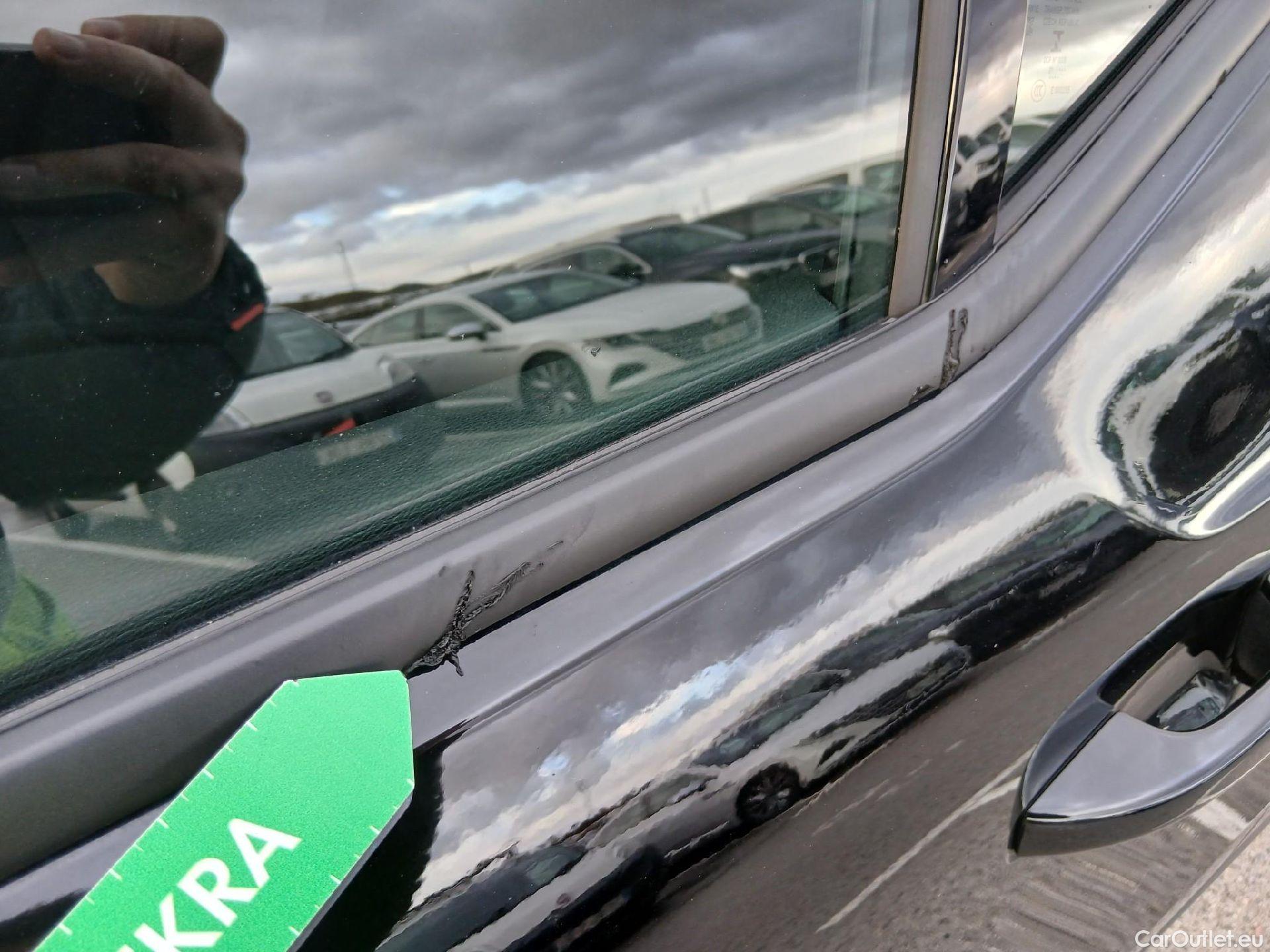  Volvo  XC 40 VOLVO XC40 / 2017 / 5P / todoterreno 1.5 T3 Momentum Pro #4