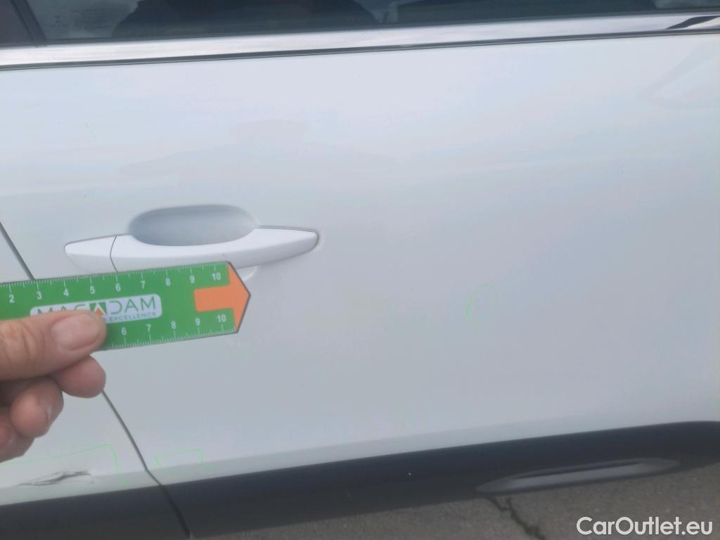  Citroen  C4 CITROEN  / 2020 / 5P / berlina con portón BlueHdi 130 S&S EAT8 Shine #10