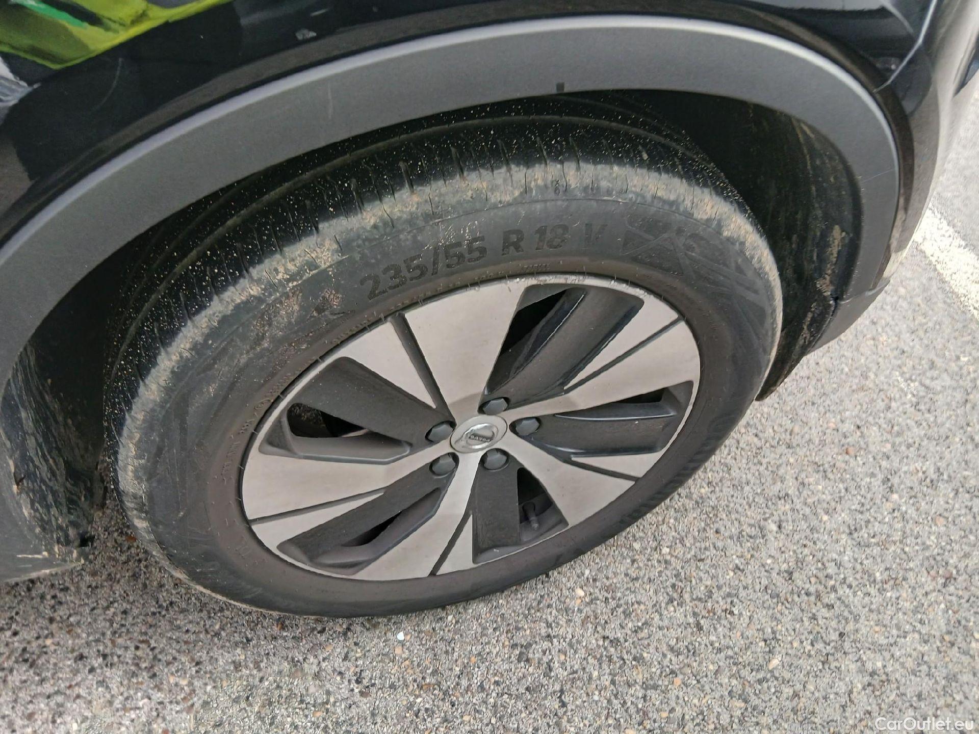  Volvo  XC 40 VOLVO XC40 / 2017 / 5P / todoterreno 1.5 T3 Momentum Pro #12