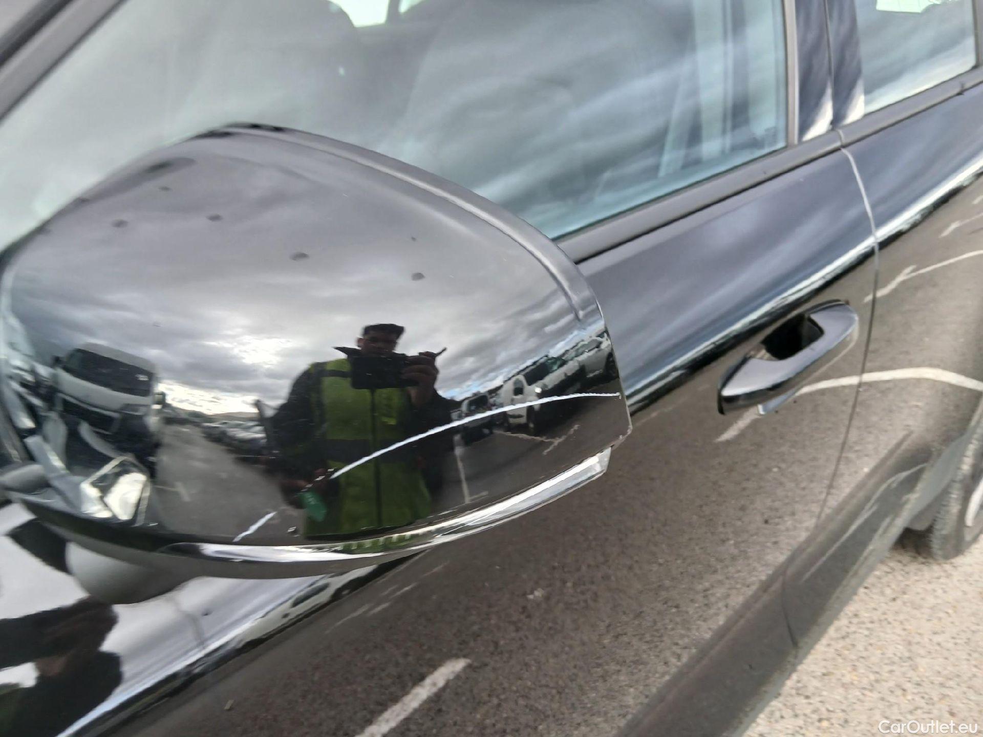  Volvo  XC 40 VOLVO XC40 / 2017 / 5P / todoterreno 1.5 T3 Momentum Pro #17