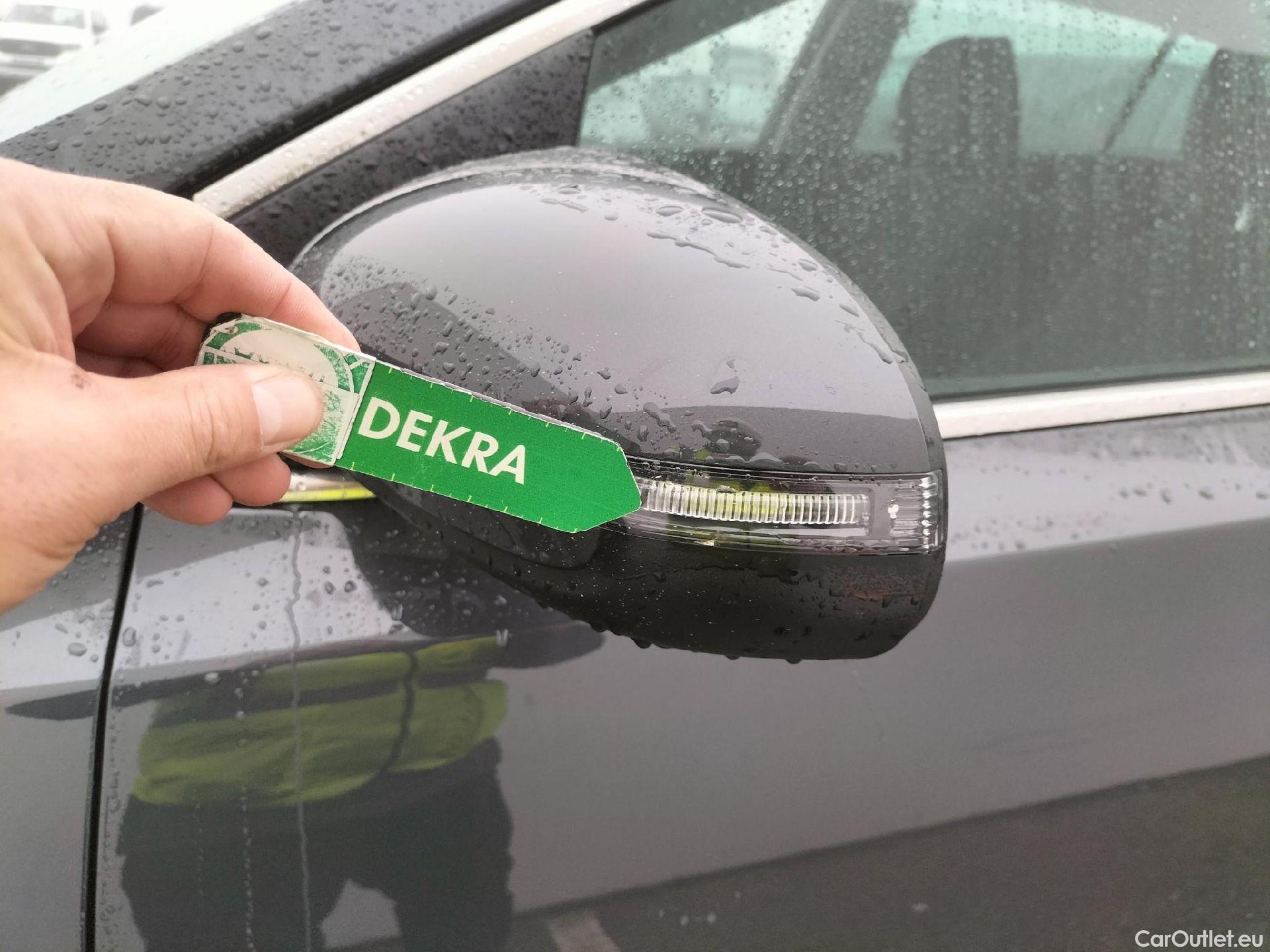  KIA  Sportage KIA  1.6MHEV Drive 100kW(136CV) 4x2(Crist Tintados) #6