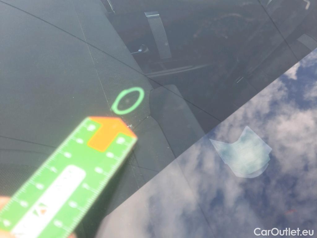  Citroen  C4 CITROEN  / 2020 / 5P / berlina con portón BlueHdi 130 S&S EAT8 Shine #2